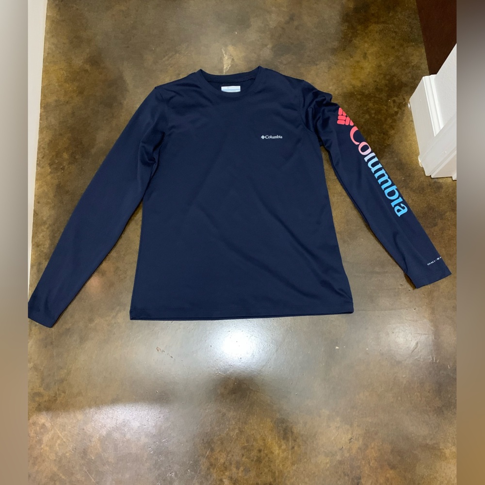 Navy blue Columbia brand women’s top